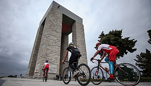 Düzce'den "Şehitler Diyarı"na 515 kilometre pedal çevirdiler