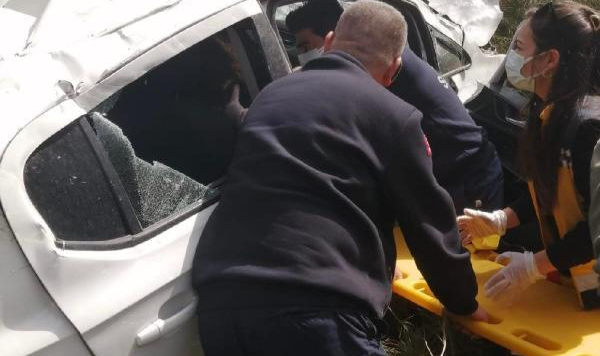KAYIP SEHER ÖĞRETMEN, 30 SAAT SONRA KAZA YAPTIĞI OTOMOBİLDE YARALI BULUNDU