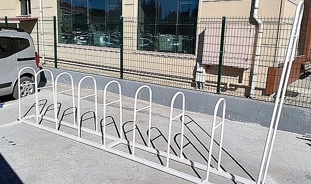 BİSİKLET, MOTOSİKLET VE SCOOTERLAR İÇİN YENİ PARK ALANLARI OLUŞTURULDU