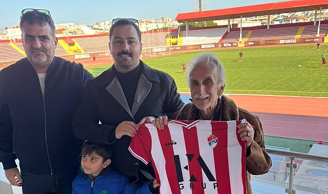 ÇANAKKALESPOR  EFSANEYİ UNUTMADI