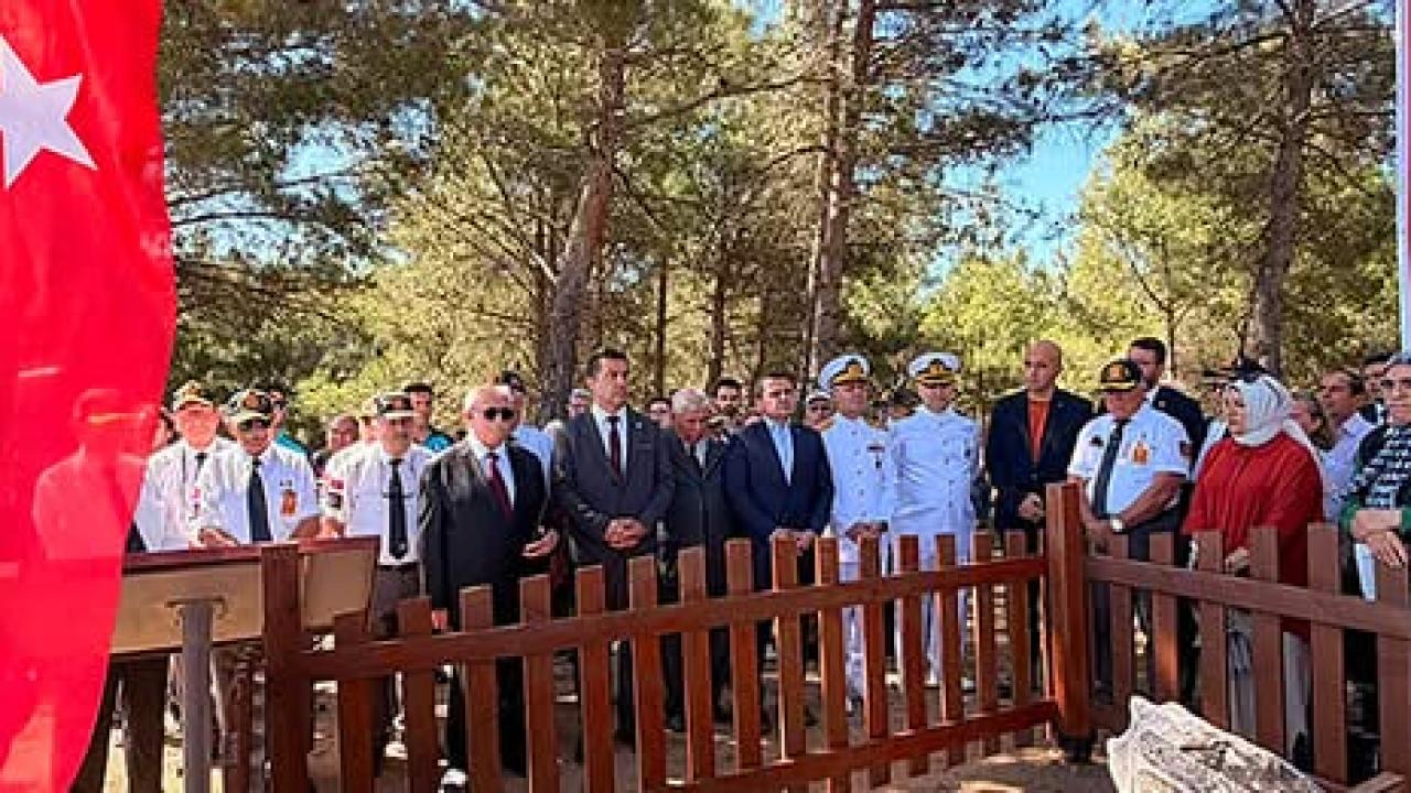 ŞEHİT TABİP BİNBAŞI MEHMET İSMAİL BEY KABRİ BAŞINDA ANILDI